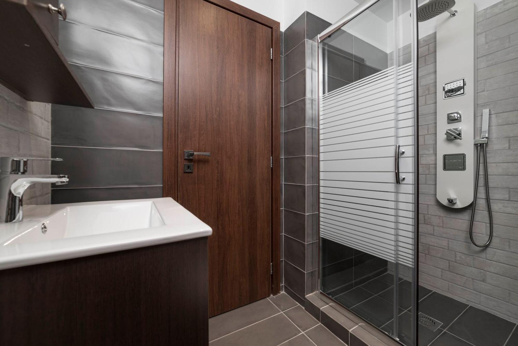 Apartment Sweet And Comfy 2bd Next To Metro And Archeological Museum Athen
