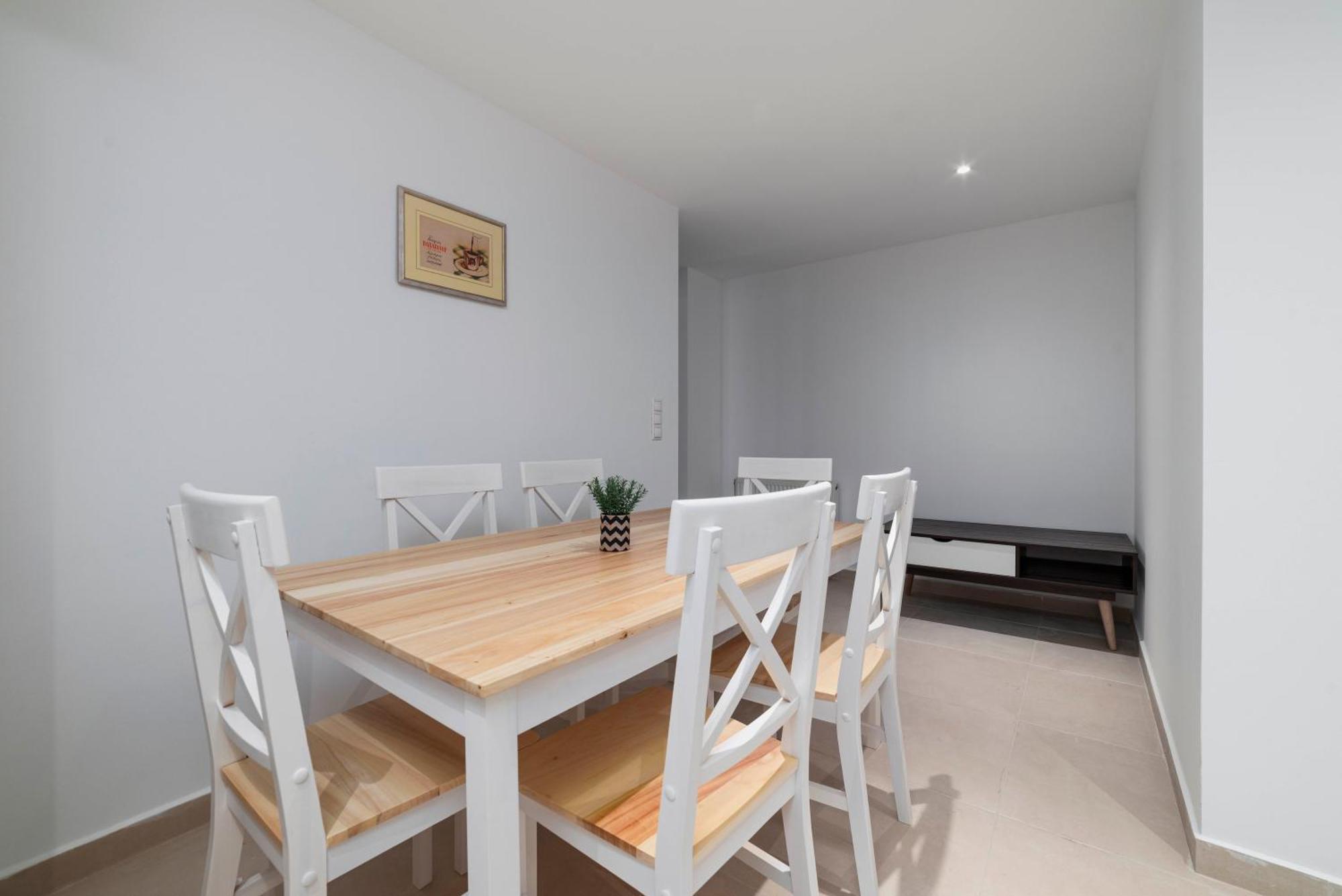 Sweet And Comfy 2bd Next To Metro And Archeological Museum *